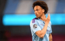 法甲赛后画面引热议：昔日曼市对手重逢 博格巴与萨内赛后深情寒暄